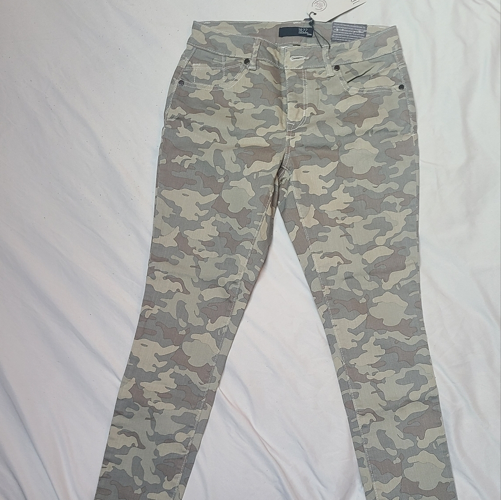 1822 Denim Ankle Skinny High Stretch Jeans 28